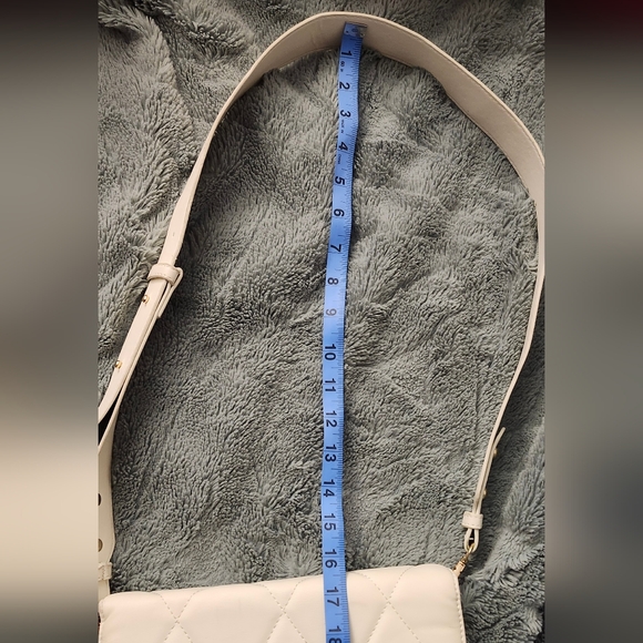 Beautiful Valentino Orlandi Quilted Crossbody!! - Picture 4 of 7